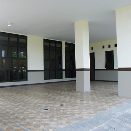 Kost Eksklusif Teduh Pansiyon Salakan Dış mekan fotoğraf
