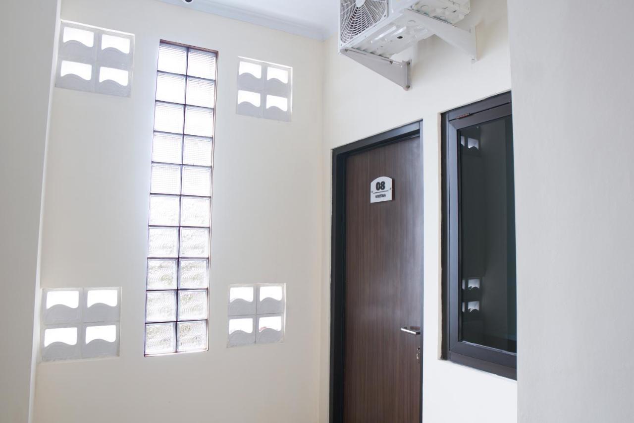 Kost Eksklusif Teduh Pansiyon Salakan Dış mekan fotoğraf