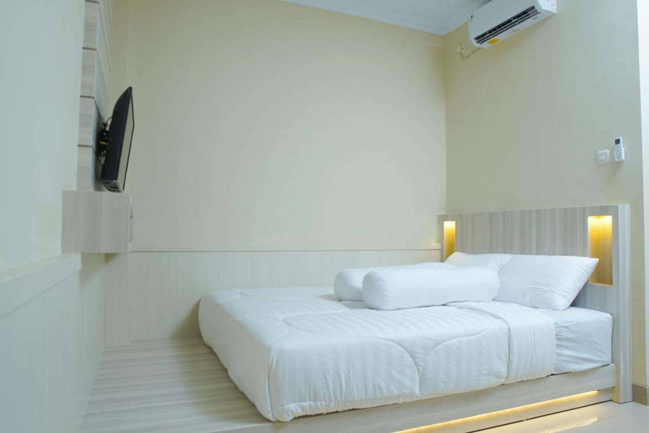 Kost Eksklusif Teduh Pansiyon Salakan Dış mekan fotoğraf