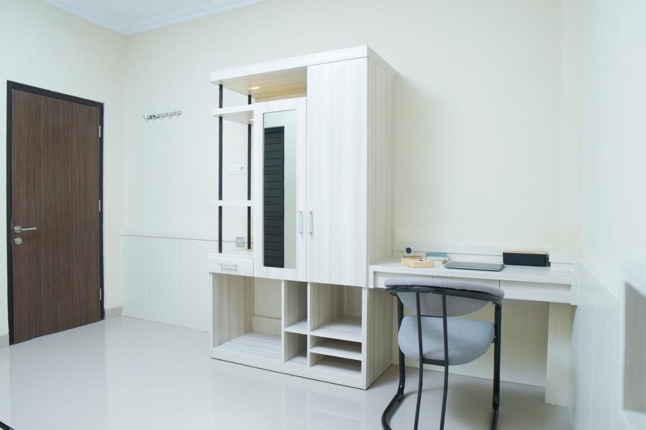 Kost Eksklusif Teduh Pansiyon Salakan Dış mekan fotoğraf
